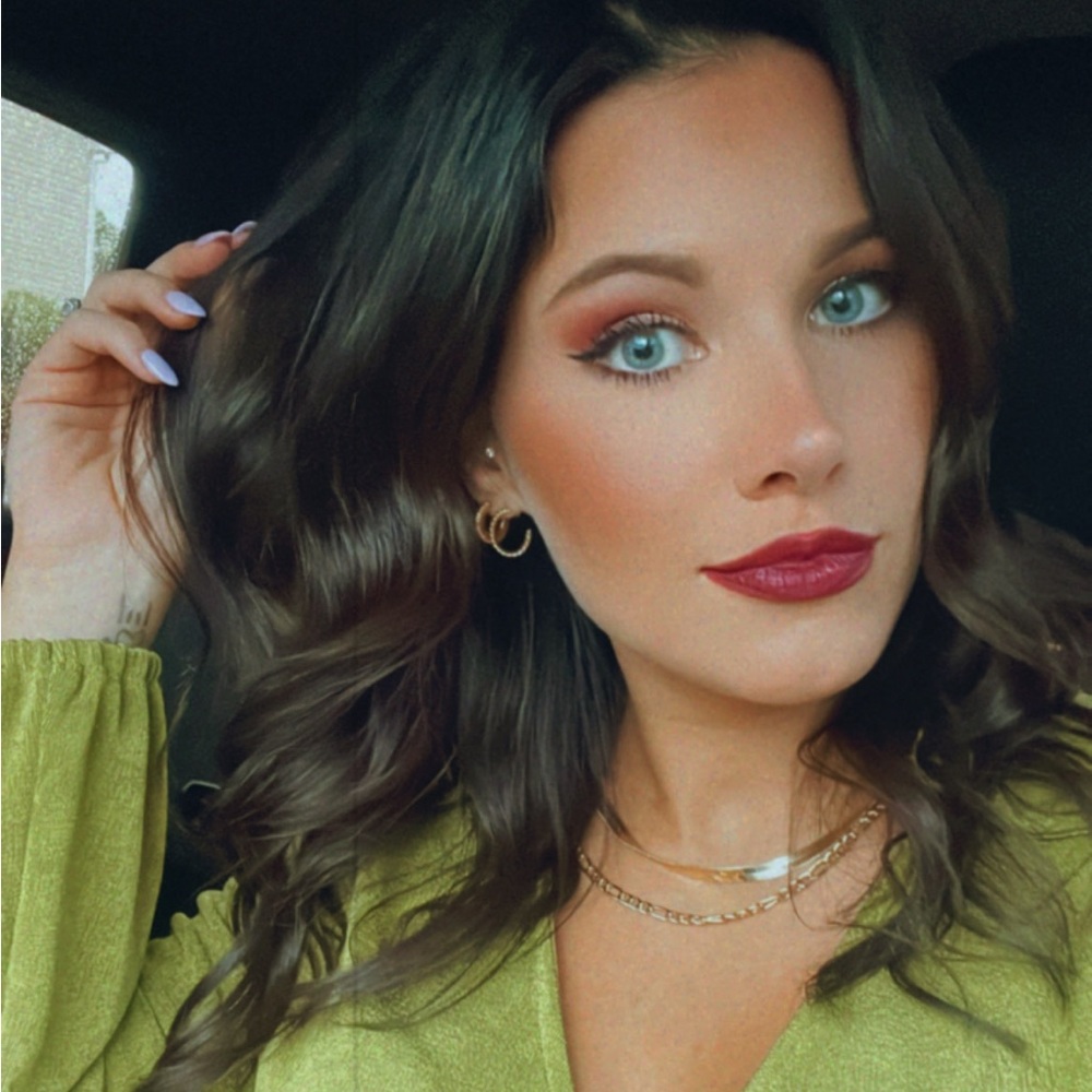 Meet your Posher, Zoe